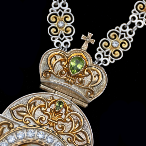 2.7.1169нф-1/97н  Панагия серебряная 925 пробы с натуральными камнями и фрагментарной позолотой  фото 5