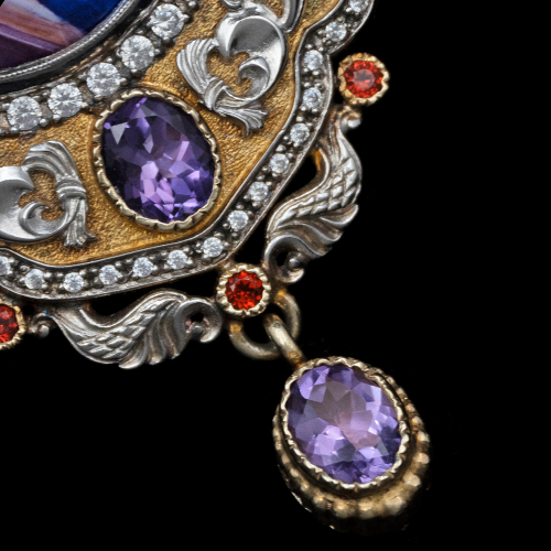 2.7.1137нп-1/97нп Панагия серебряная 925 пробы с фрагментарной позолотой и натуральными камнями фото 3